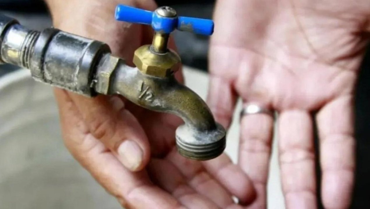 /obras-en-sector-aguas-verdes-dejan-sin-agua-a-vecinos-de-taltal-por-24