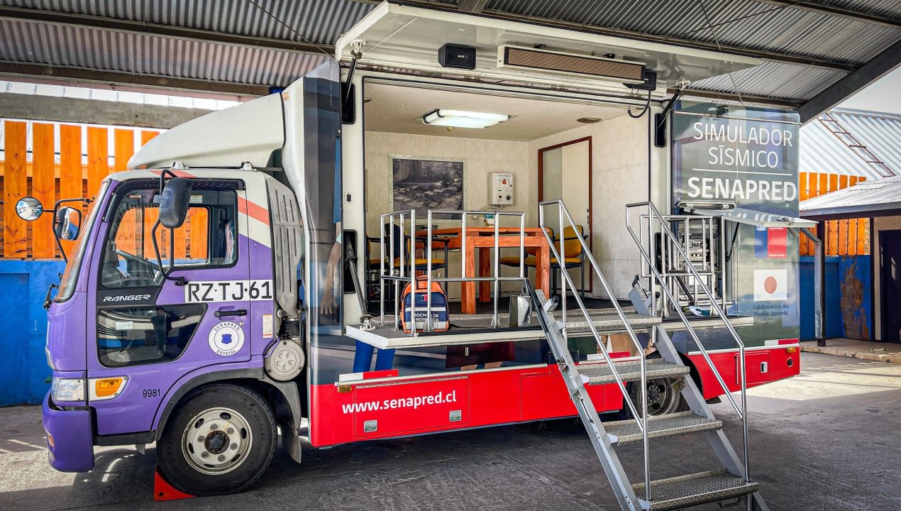 /camion-simulador-sismico-de-senapred-llega-a-curico