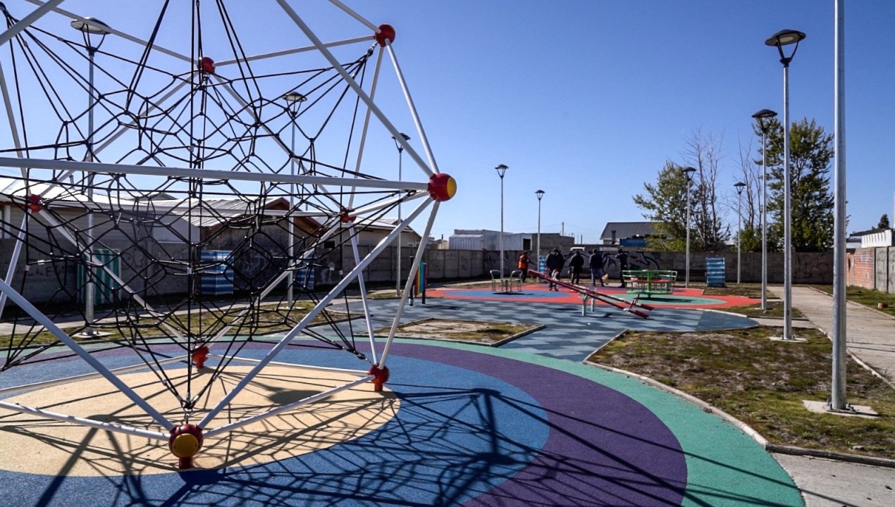 /municipio-avanza-en-el-mejoramiento-de-28-plazas-de-la-ciudad