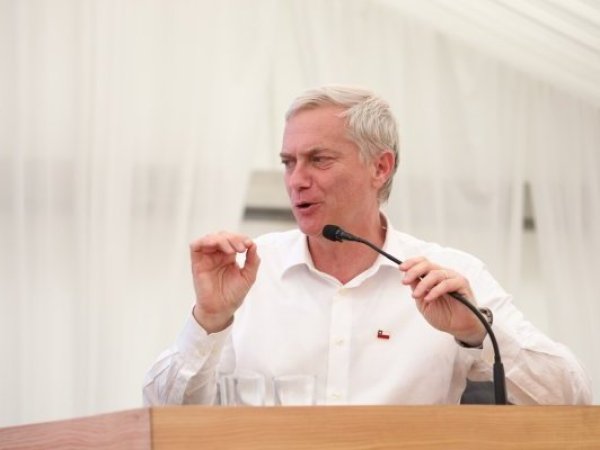 Kast defiende a diputado Meza tras dichos sobre violadores y acusa estrategia política en su contra