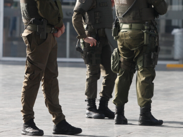 Aviso de presunta bomba obliga a desalojar local de votación en Valparaíso