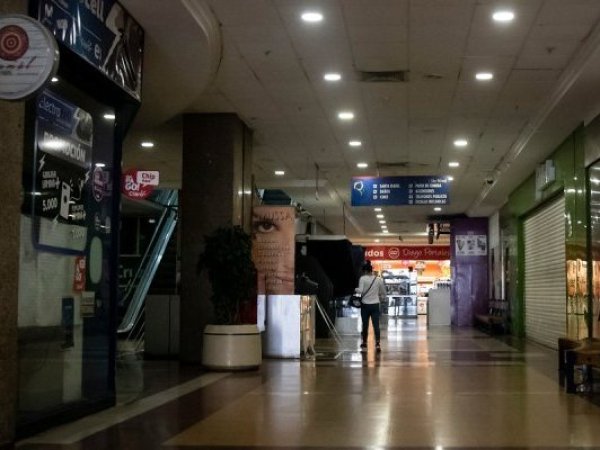 Encuesta Ipsos revela fuerte caída en la evaluación de la economía actual