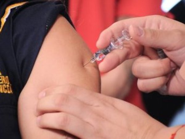 La influenza es más que un resfrío común: Entérate acá sobre cómo detectar las diferencias