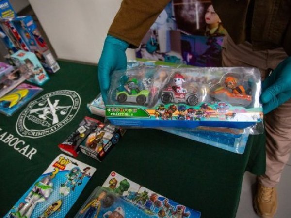 Adportas del día del niño: PDI intensifica fiscalización de juguetes falsificados y hace un llamado al cuidado