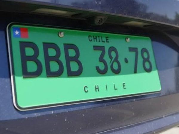 Nueva placa patente verde ¿Por qué se implementó?