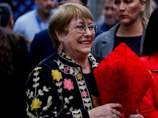 Bachelet se abre a postular por tercera vez a La Moneda